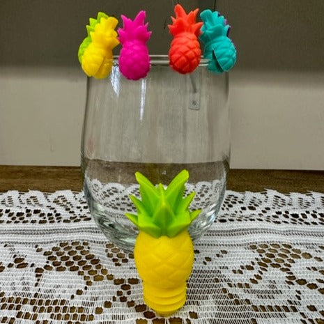 Pineapple Bottle Stopper and Wine Charm Set
